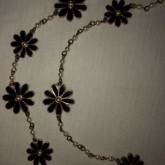 Necklace - Picture 2 of 3